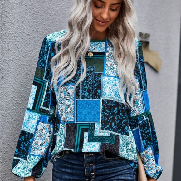 boho blue floral print patchwork lantern top - Picture 3 of 4